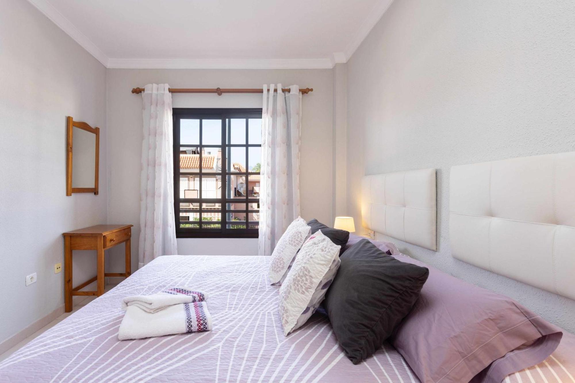 Agradable Piso Con Piscina & Playa Terraza Y Wifi Lägenhet Costa Del Silencio Exteriör bild
